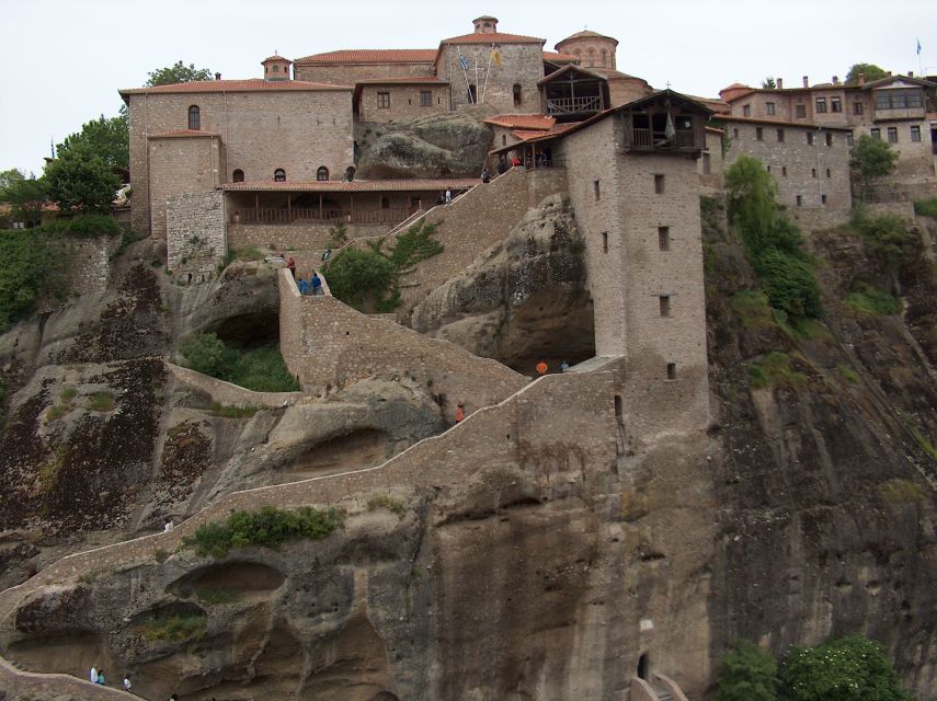 From Thessaloniki: Train Trip to Meteora & Monastery Tour - Seeing all six monasteries from the road