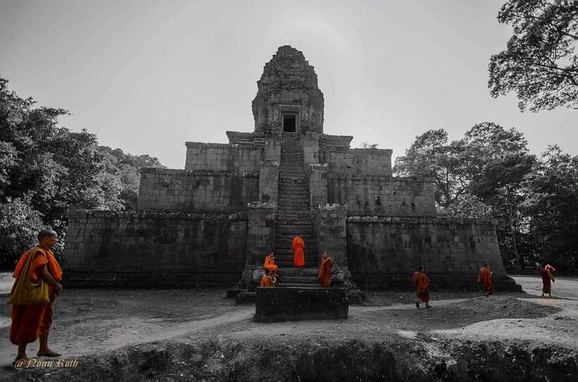 Full-Day Angkor Wat Sunrise and Sunset Private Tour - Baphuon, terraces, and the royal center
