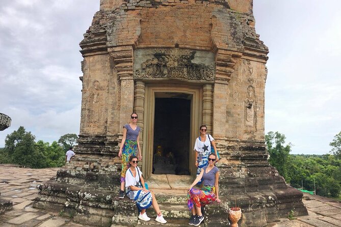 Full-Day Banteay Srei & 4 Temples - Grand Tours Join-in Tour - Transport, group size, and the daily rhythm