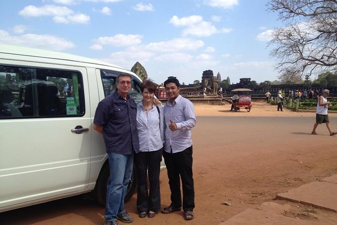 Full day exclusive tour for the main temples in Siem Reap - South Gate and the faces of Bayon