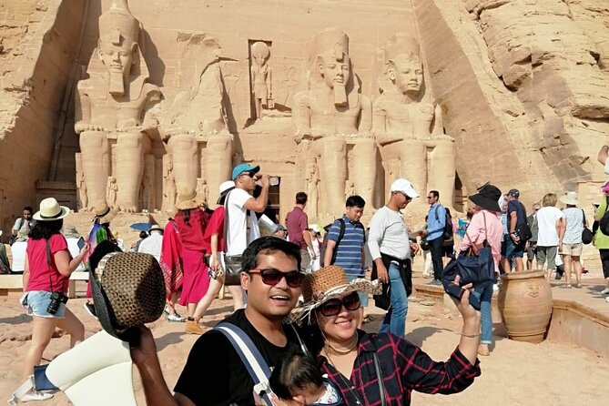 Full-Day Guided Tour to Abu Simbel Temples from Aswan - Arriving at Ramses II’s great temple