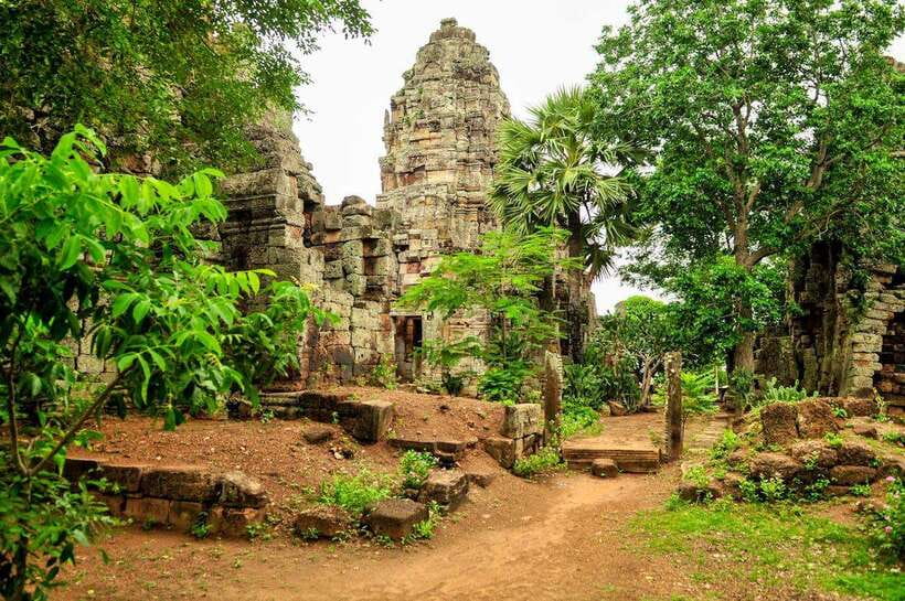 Full-day: Original bamboo train, Wat Banan, Phnom Sampov - Why this Battambang day is worth considering