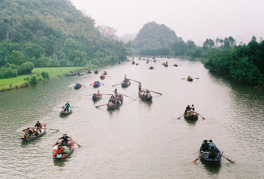 Full-Day Perfume Pagoda Private or Small-Group Tour - Thien Tru Harbor and the First Pagodas