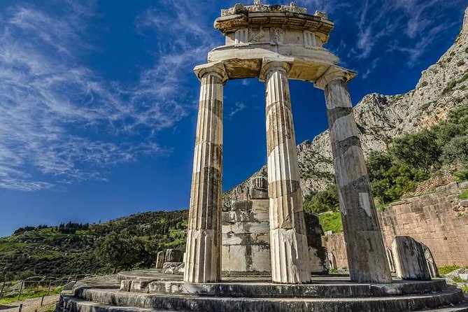 ''Full-Day Tour of Delphi-Byzantine Monastery of Hosios Loukas'' - Delphi’s museum makes the ancient story clearer