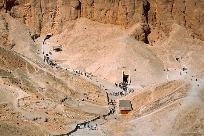 Full Day Tour of Luxor West Bank Temples and Tombs (Private) - Deir el-Medina reveals the people behind the tombs