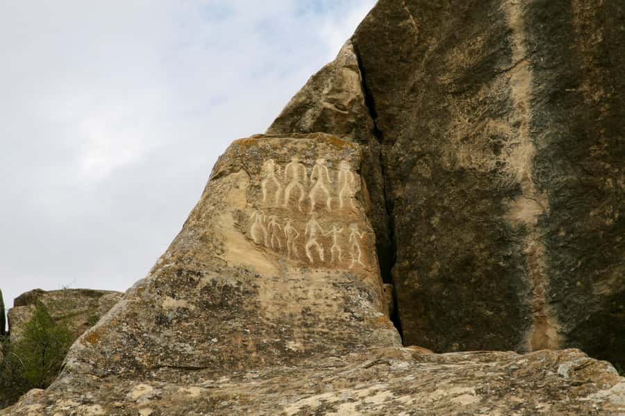 Gobustan and Fire temple Tour with Italian speaking guide - The Italian-speaking guide and the tour’s strongest praise