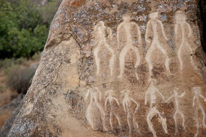 Gobustan-Mud Volcan-Fire Temple and Mountain Tour/Entrance inc - Guides, vehicles, and the feel of the group