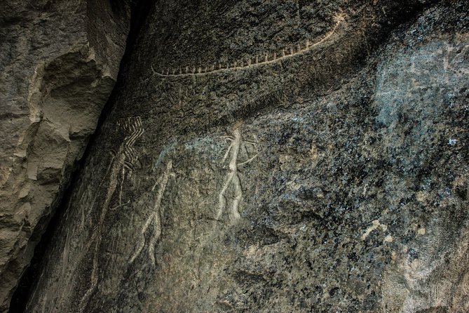 Gobustan, Mud volcanoes, Fire temple, Fire mountain GROUP TOUR - Why this Baku day trip makes sense