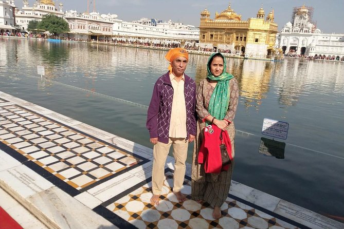 Golden Temple and Wagah Border Private Tour with Punjabi Lunch - The Punjabi lunch: simple, local, and filling
