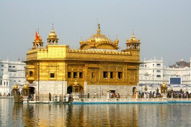 Golden Temple and Wagah Border Private Tour with Punjabi Lunch - Two hours at the Golden Temple