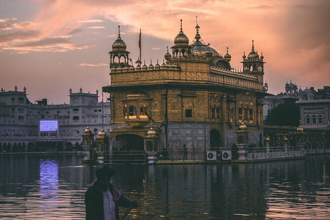 Golden Temple Guided Tour (Planet Amritsar Inc.) - Walking around the Holy Lake