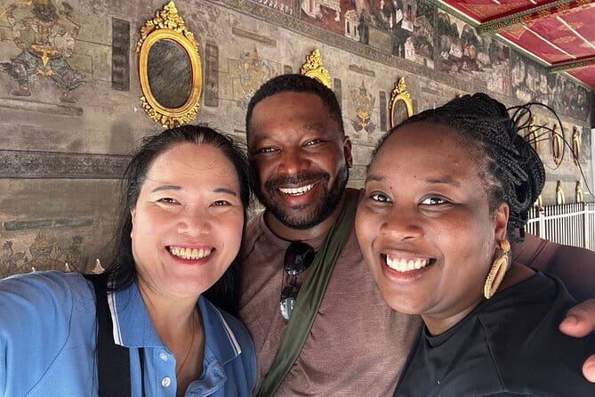Grand Palace & Emerald Buddha Private Tour [Optional Luxury] - Pak Khlong Talat and the 20-minute flower-market visit