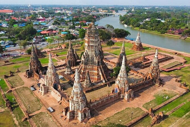 Grand Palace, Temples, and Canal Private Tour [Optional Luxury] - Bang Luang Canal Community and the Boat Ride