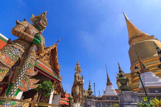 Grand Palace & Temples of Bangkok with experienced guide - What the guides add, and where the experience can slip