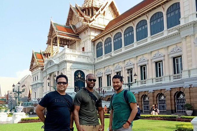 Grand Palace & Temples of Bangkok with experienced guide - Grand Palace and Wat Phra Kaew: start with spectacle