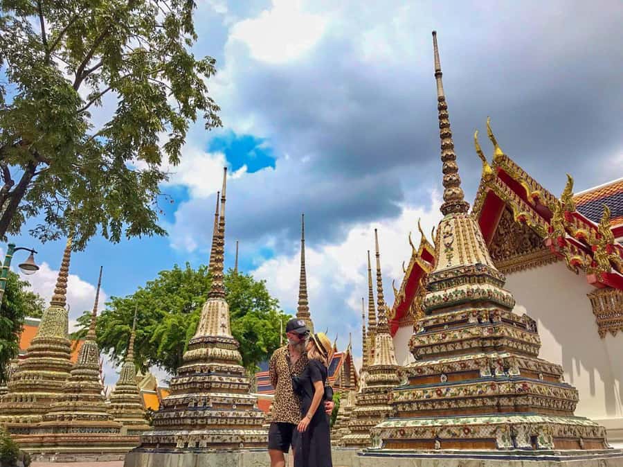 Grand Palace, Wat Pho, and Wat Arun: Guided Tour in Spanish - Transport, timing, and physical effort