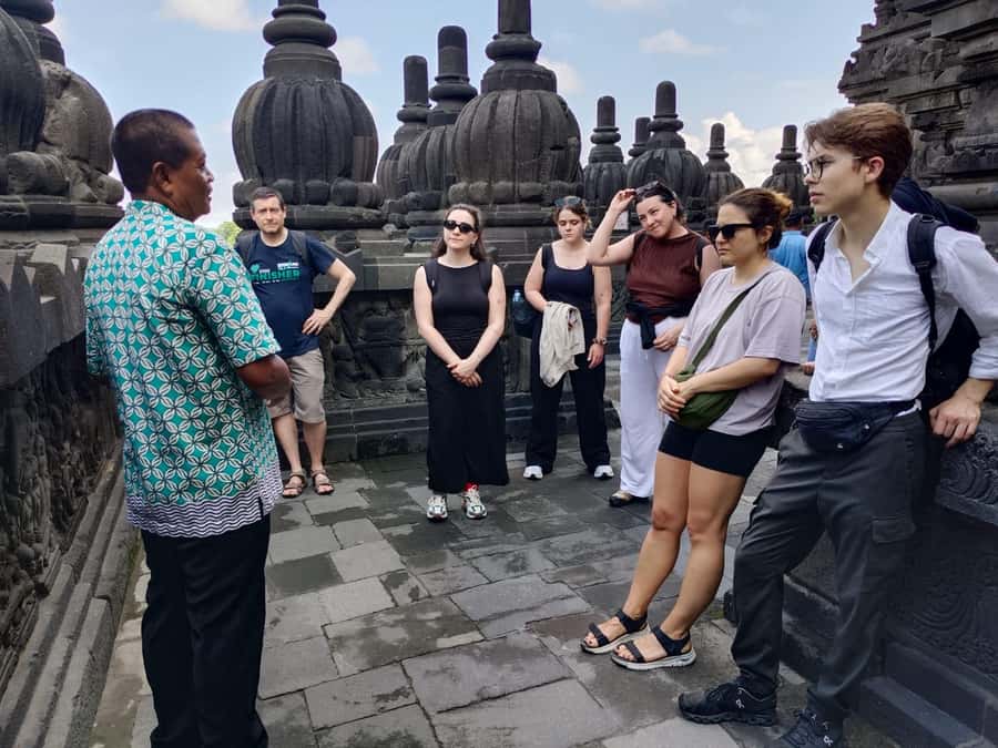 Guarantee Borobudur Temple Structure & Prambanan Temple. - Key points at a glance