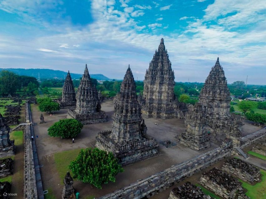 Guarantee Borobudur Temple Structure & Prambanan Temple. - A 10-hour schedule with useful flexibility