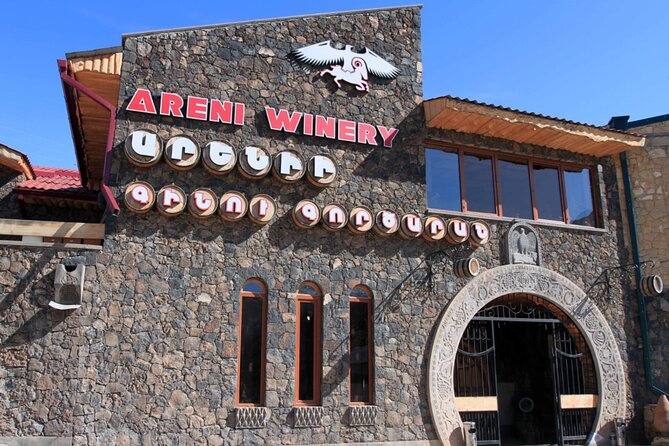 Guided tour: Khor Virap, Noravank Monastery, Areni, Jermuk - Khor Virap and the Mount Ararat view