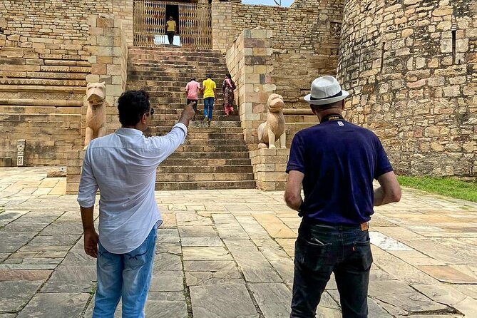 Guided tour of Bateshwar Temples Morena - Padhavali, where carvings meet a fort