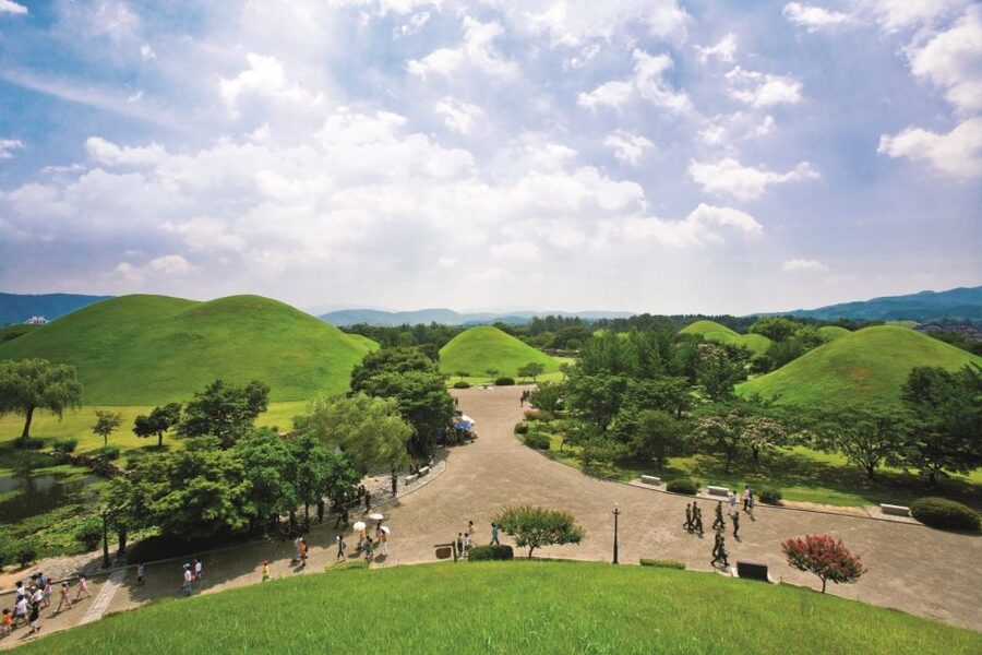 Gyeongju: UNESCO Heritage Tour Including Bulguksa Temple - Cheomseongdae and Silla science