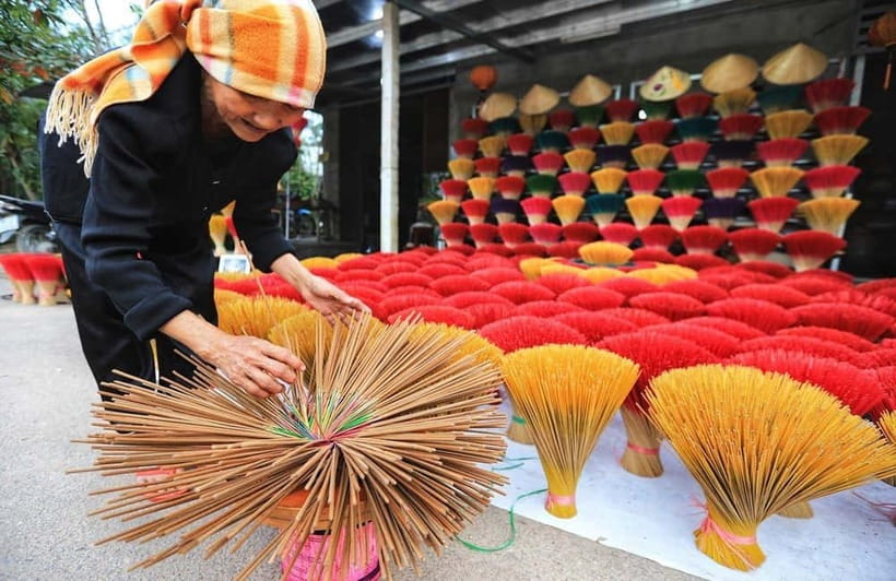 Ha Noi: Perfume pagoda or Incense Village w Guide Pick up - What the $50 price really gives you