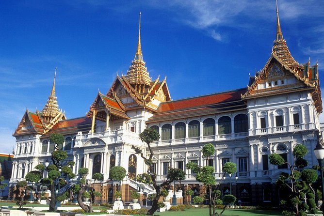 Half Day DIY Grand Palace and Emerald Buddha Temple - The value of the private vehicle and guide