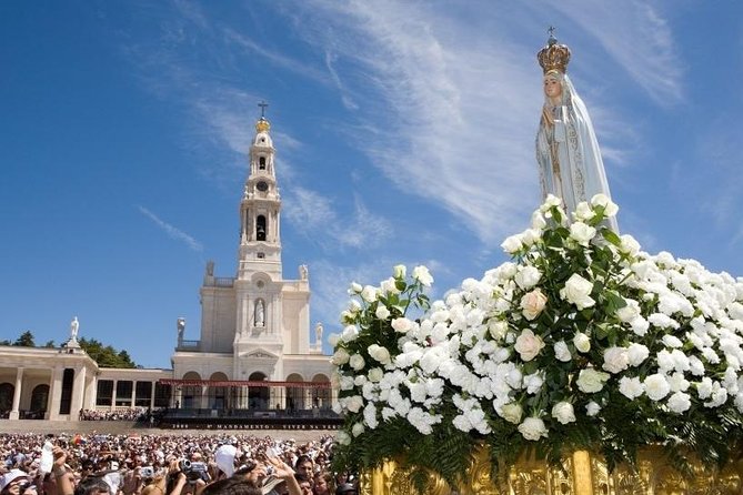 Half Day Fatima + Aldeia Pastorinhos Private Tour Departure Lisbon - A private ride from Lisbon to Fátima