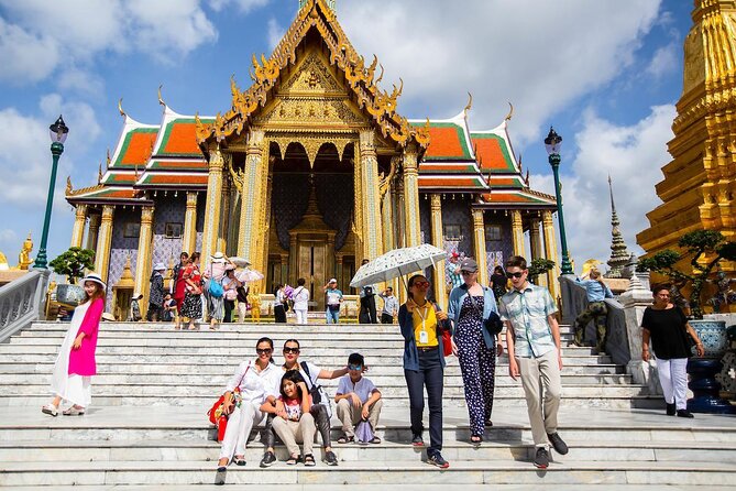 Half Day Private-Grand Palace and Temples of Bangkok Guided Tour - Seeing Wat Pho and its traditional massage connection