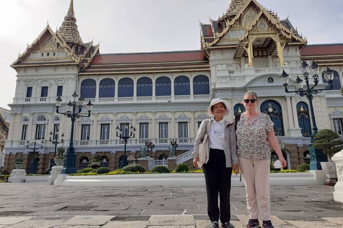 Half Day Private-Grand Palace and Temples of Bangkok Guided Tour - Who should choose this experience?