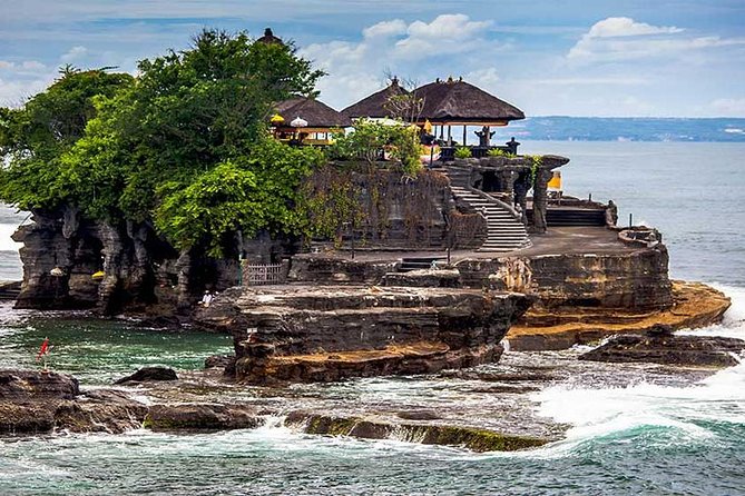 Half Day Tour: Tanah Lot Sunset & Taman Ayun Temple Included Entrance Ticket - Key points to know before booking