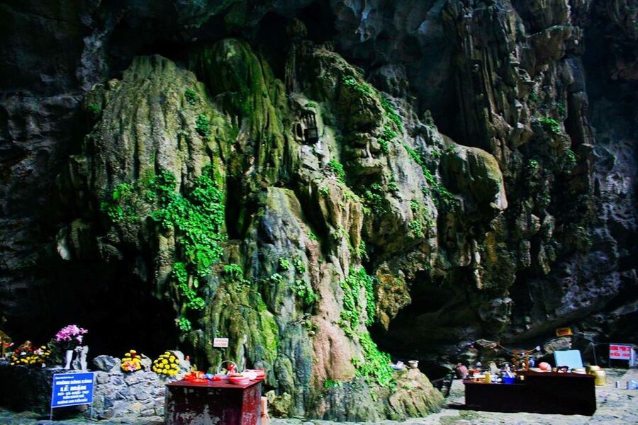 Hanoi: Full-Day Pilgrimage to Perfume Pagoda - The 30-minute cable car to Huong Tich Cave