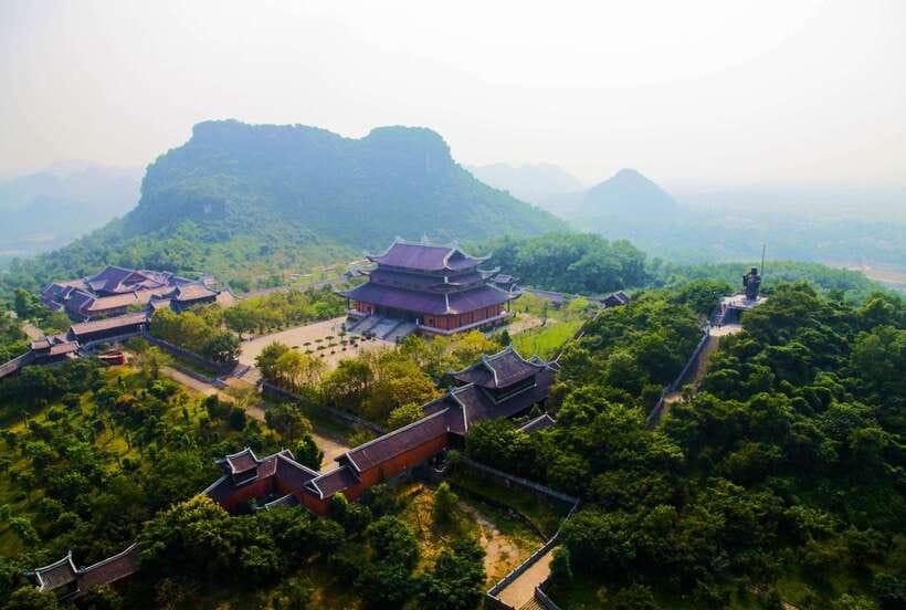 Hanoi: Ninh Binh, Trang An, Mua Cave and Bai Dinh Pagoda - Who should choose this tour?