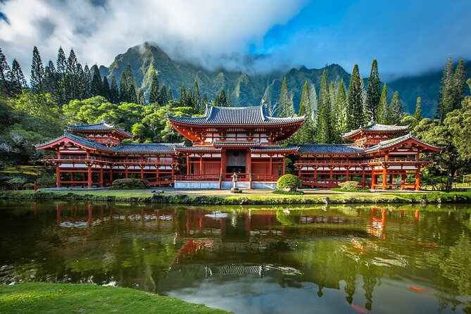 Hidden Gems of Oahu Circle Island Tour with Byodo-In Temple - Diamond Head and Oahu’s southeastern coast