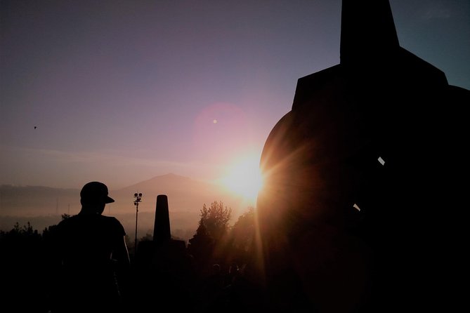 Hill's Sunrise and Temples Tour from Yogyakarta - Market time and local stops