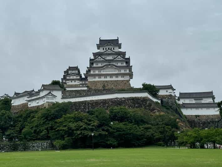 Himeji: Guided Tour of Himeji Castle & Cozy Engyoji Temple - Meeting at JR Himeji Station
