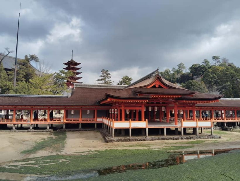 Hiroshima: Itsukushima Shrine and Miyajima Summit Tour - The final free time and ferry terminal finish