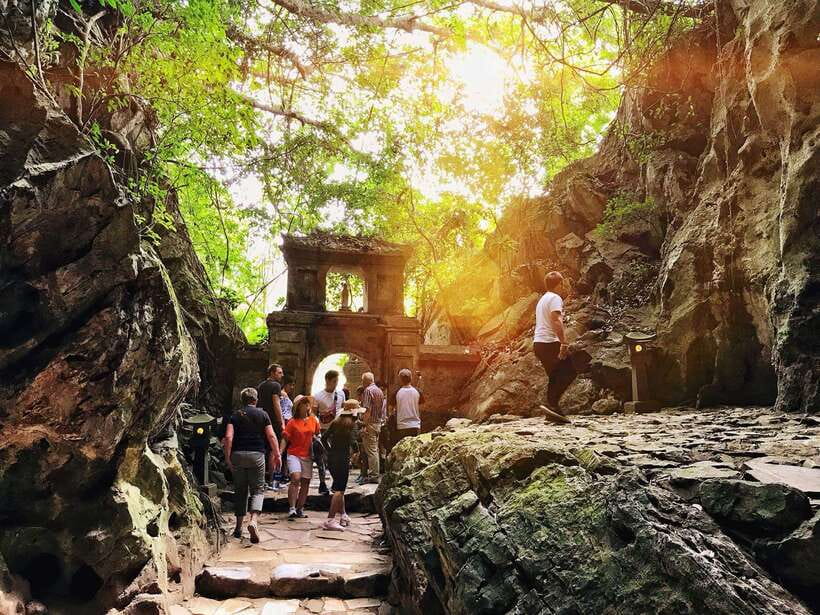 Hoi An: Secrets Of The Marble Mountains & Linh Ung Pagoda - Key points at a glance