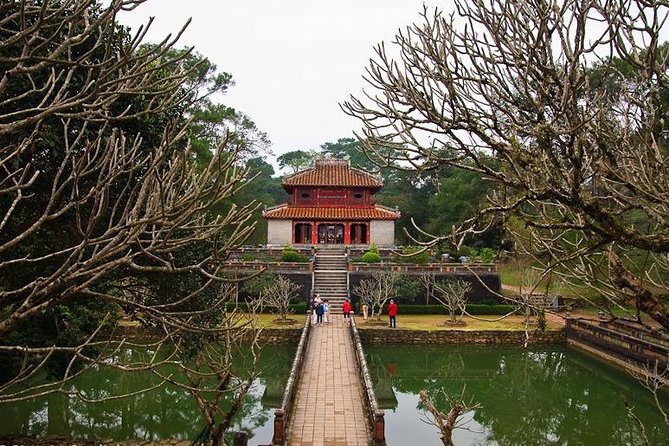 Hue: Custom Tour with Dragon Boat, Private Car & Motorbike - What the guide adds to the day