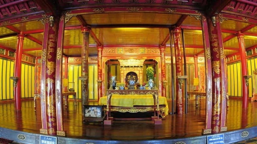 Hue : Dragon Boat Cruise to Thien Mu Pagoda and Tombs - FAQ