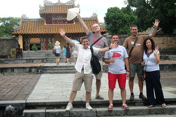 Hue: Dragon Boat, Perfume River, Pagoda & Royal Tomb Tour - Starting with the Perfume River and Thien Mu Pagoda