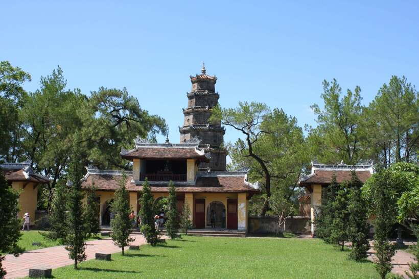 Hue: Perfume River Cruise with Thien Mu Pagoda & Tombs - Key points to know before booking