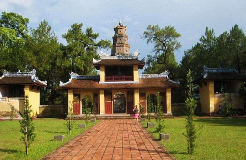 Hue: Private Dragon Boat, Pagoda, and Royal Tomb Tour - Five Things To Know Before Booking