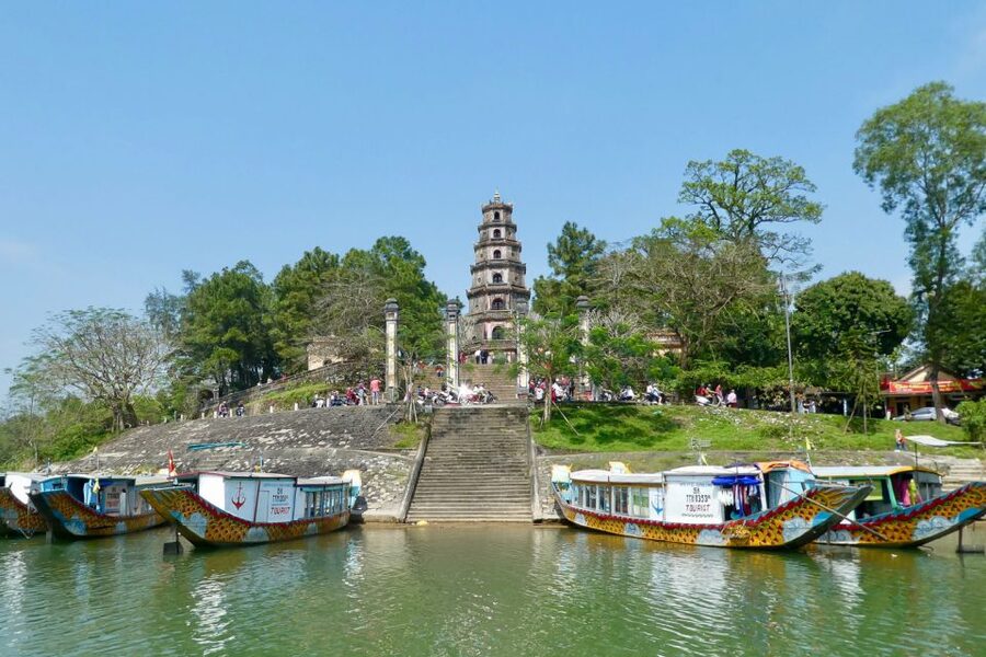 Hue: Royal Tombs and Thien Mu Pagoda Private Guided Tour - Minh Mang Tomb: Order, Balance, and Garden Space