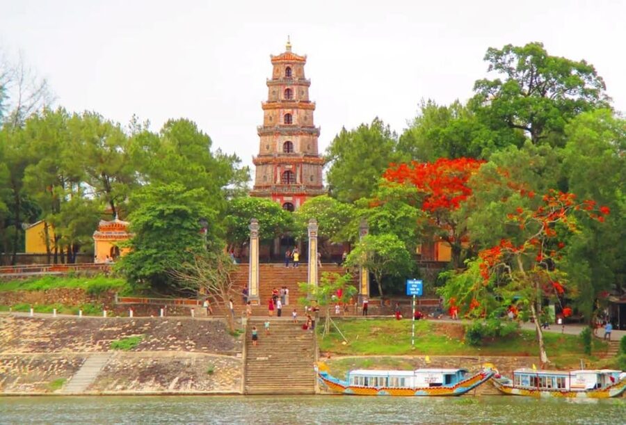 Hue : Royal Tombs- Thien Mu Pagoda- Dragon Boat Private Tour - Driver support and guide options