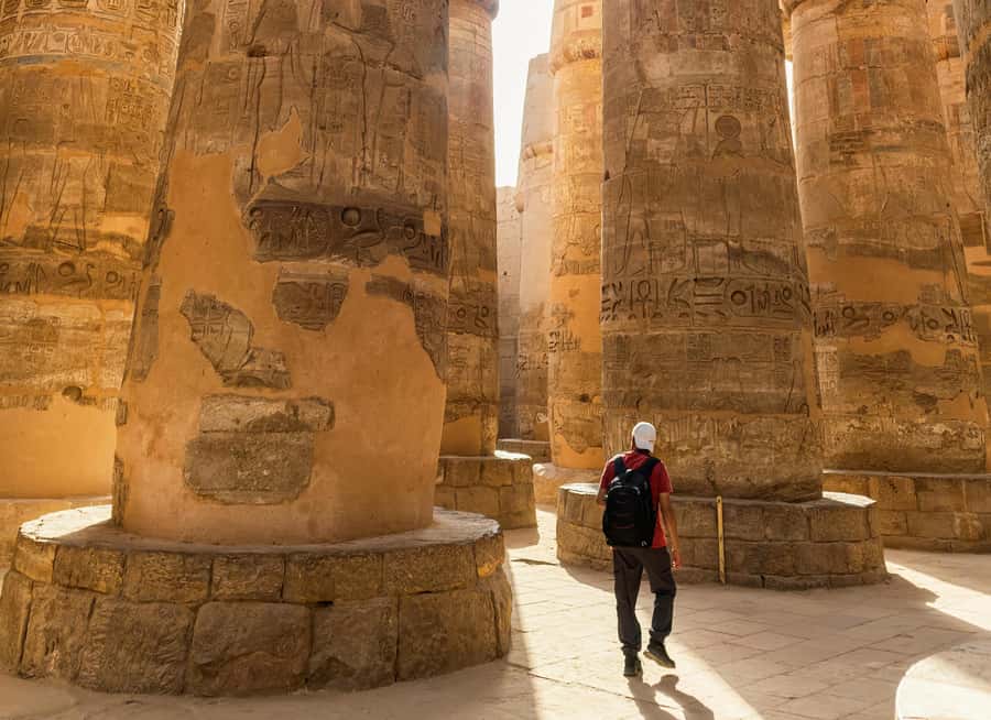 Hurghada: Luxor Valley of The Kings, Karnak Temple & Lunch - Luxor Temple from the outside