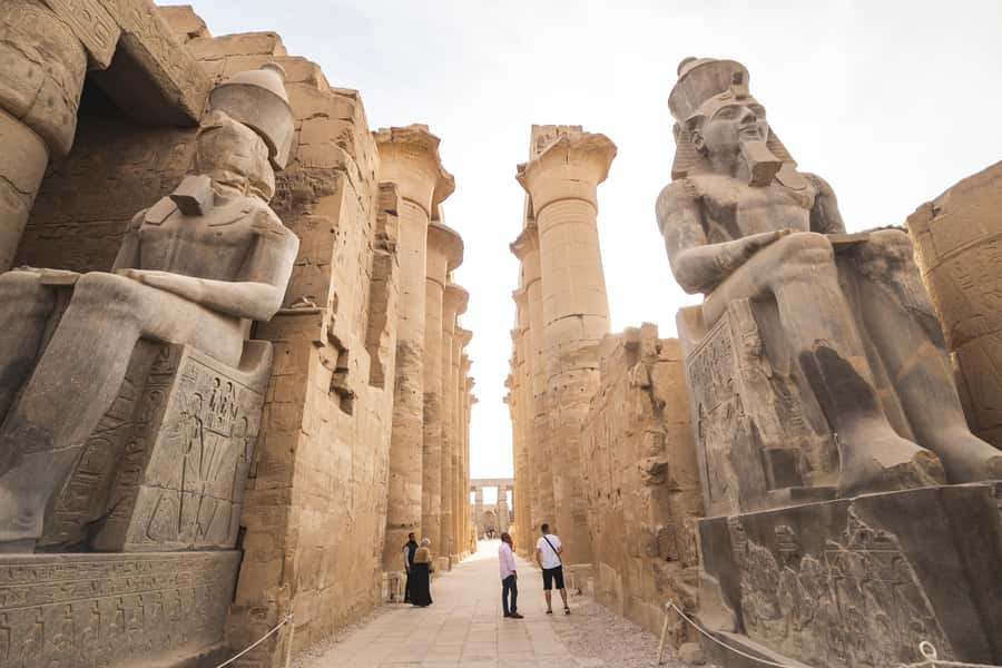 Hurghada: Luxor Valley of The Kings, Karnak Temple & Lunch - Colossi of Memnon and the west bank