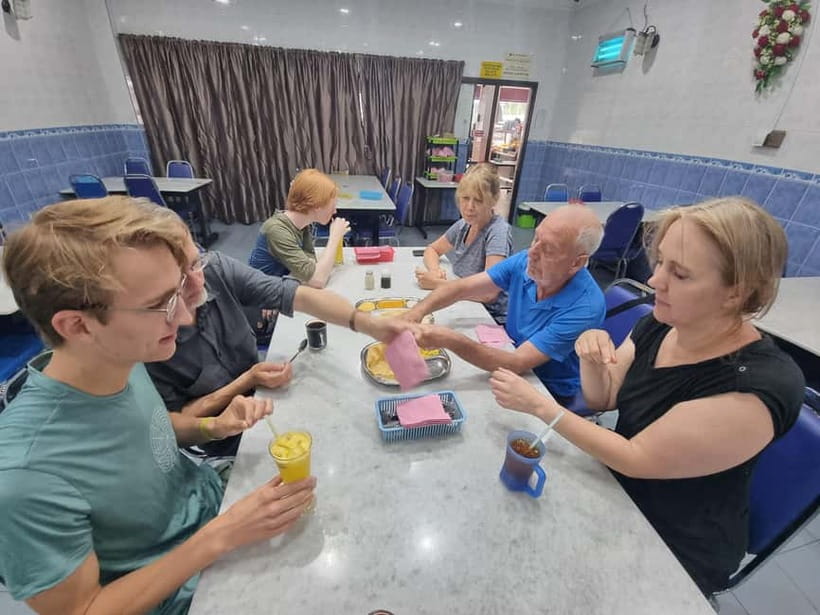 Ipoh Cave Temples Tours - Stalactites, Stalagmites, and a More Natural Cave