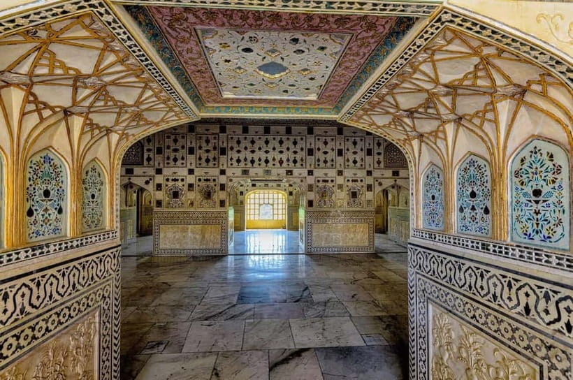 Jaipur: Explore City Sights, Amber Fort & Monkey Temple - Amber Fort, Sheesh Mahal, and Rajput design
