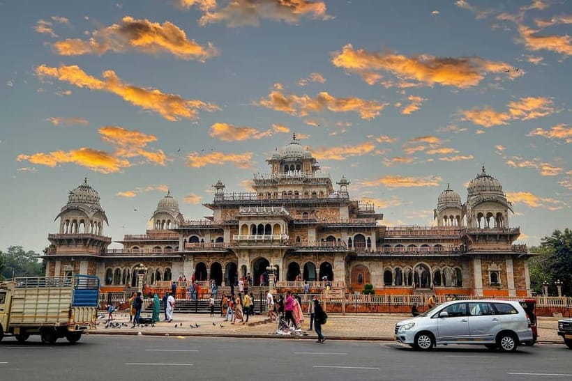 Jaipur: Private Evening Tour with Monkey Temple Sunset - Monkey Temple and the uphill sunset walk